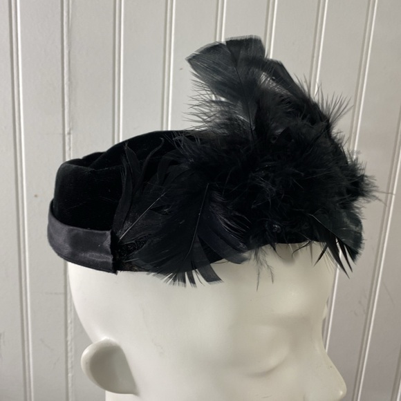 Vintage Pill Box Hat Feathers Black‎ Velvet Fascinator Formal Head Piece 22” - Picture 7 of 11